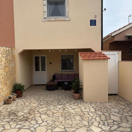 ויר Holiday House Matej מראה חיצוני תמונה