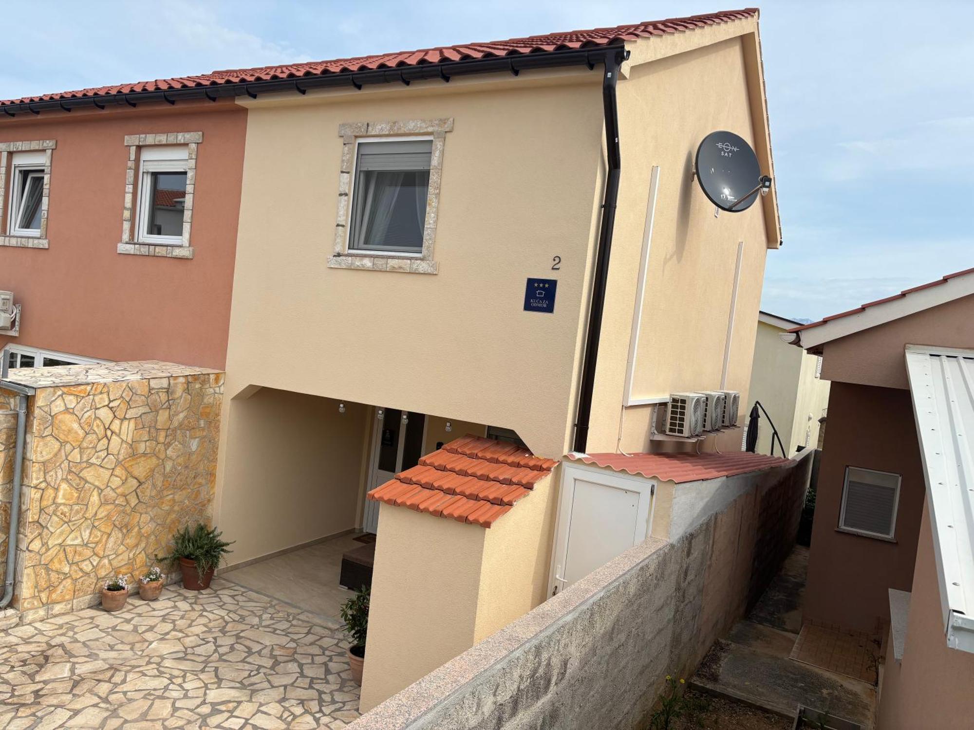 ויר Holiday House Matej מראה חיצוני תמונה