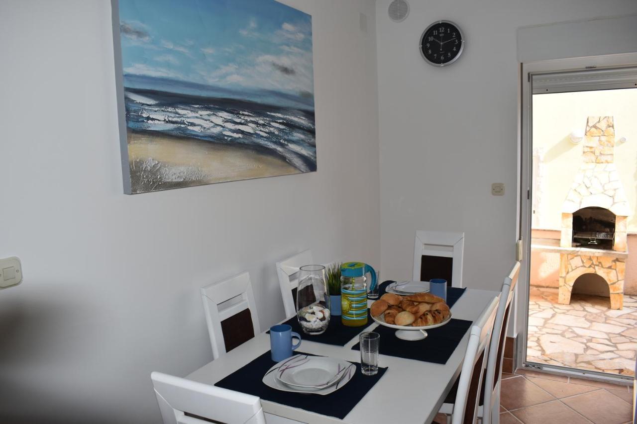 ויר Holiday House Matej מראה חיצוני תמונה
